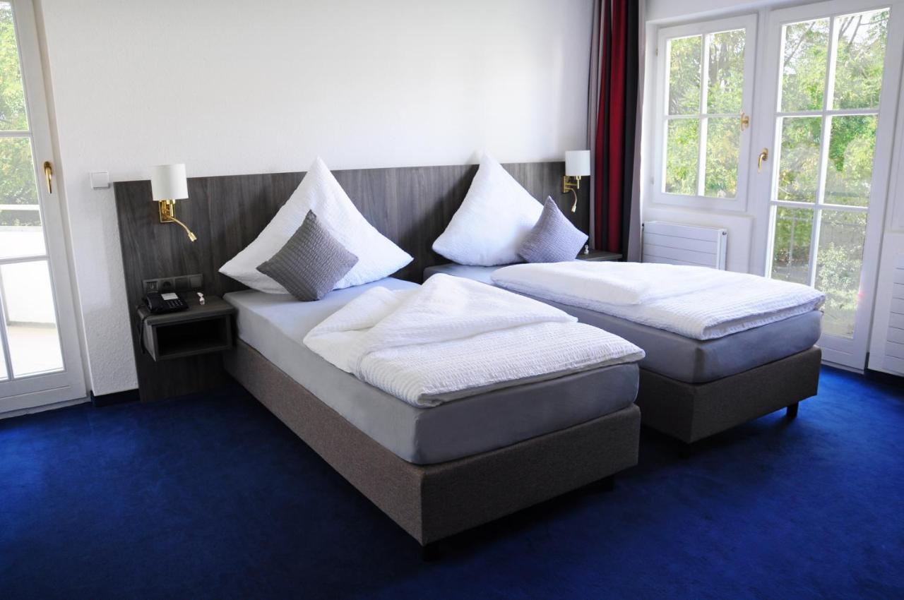Hotel Krone Ueberlingen Am Ried Зинген Экстерьер фото