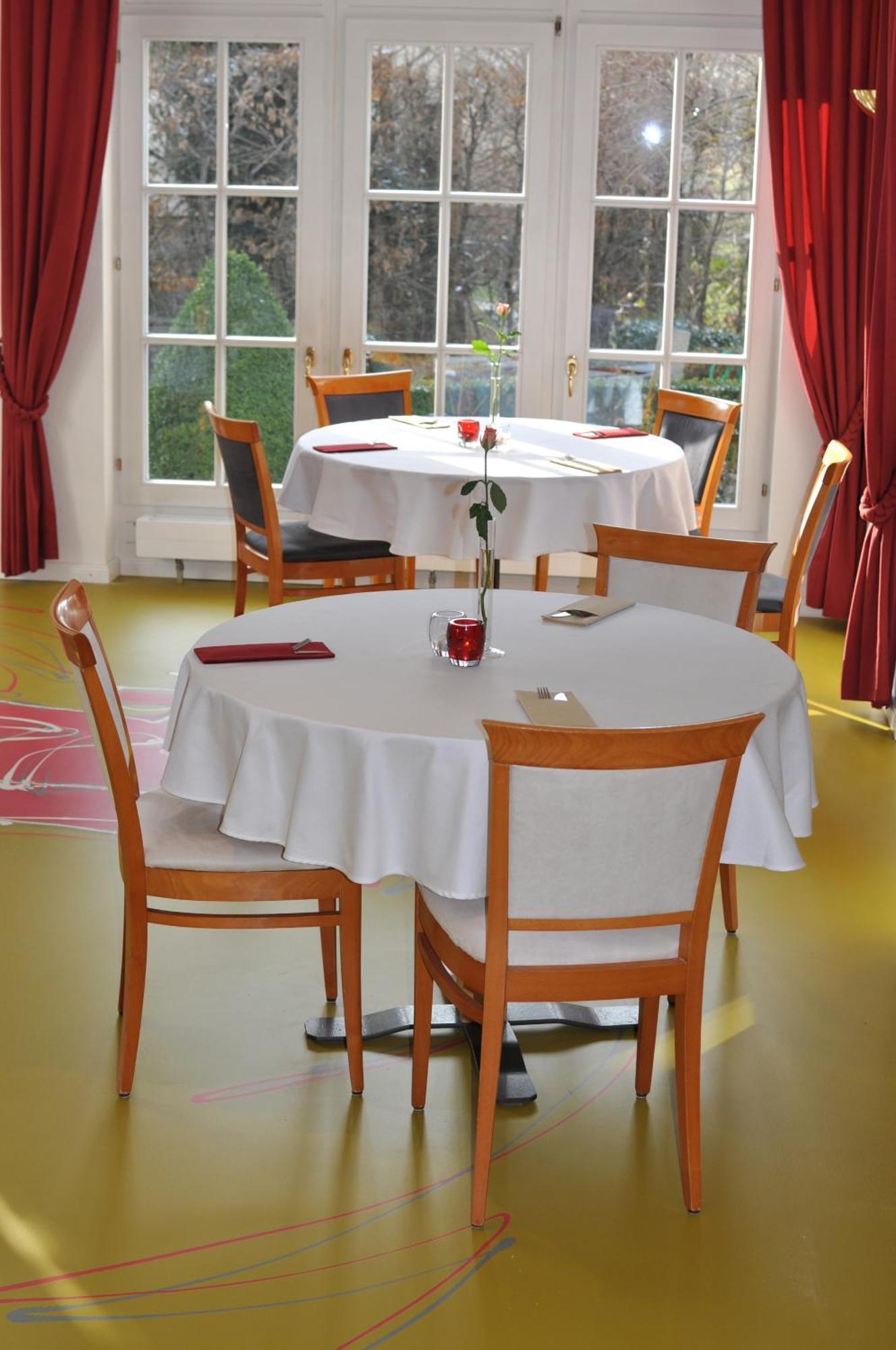 Hotel Krone Ueberlingen Am Ried Зинген Экстерьер фото