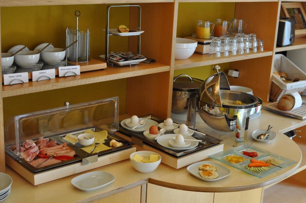 Hotel Krone Ueberlingen Am Ried Зинген Экстерьер фото